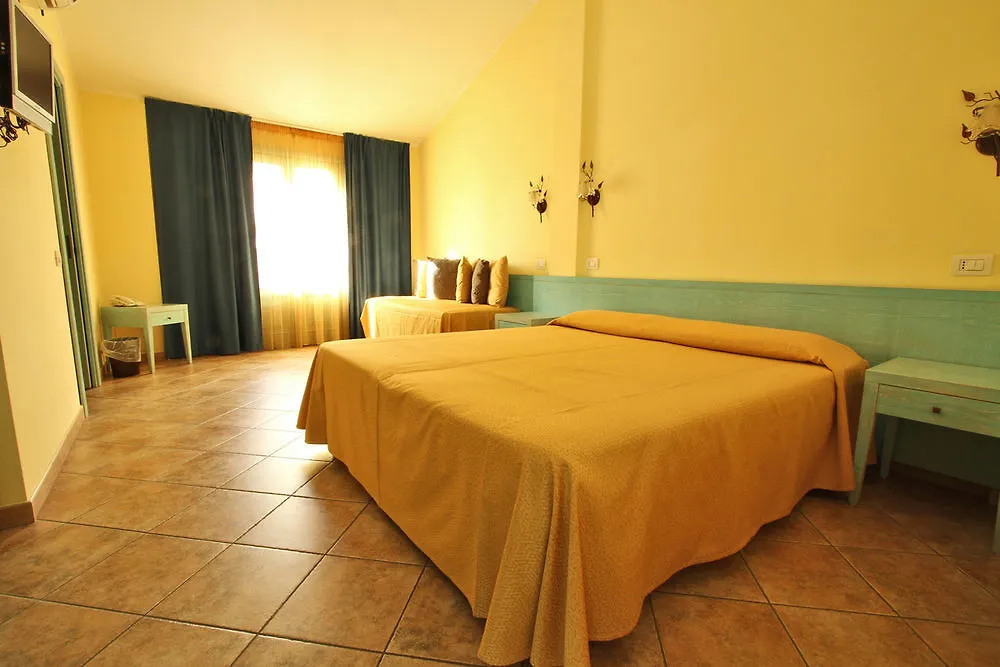 Hotel Del Corso Pula 4*,  Italia