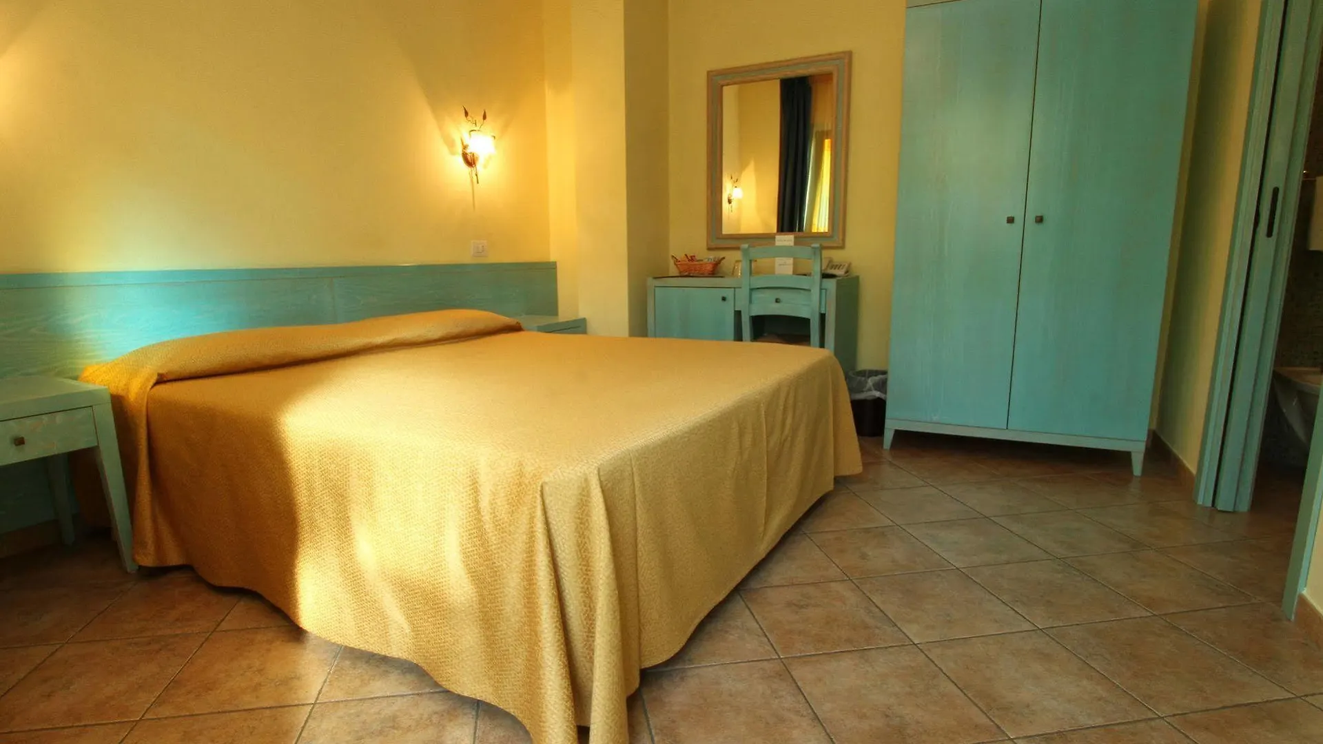 Hotel Del Corso Pula 4*,