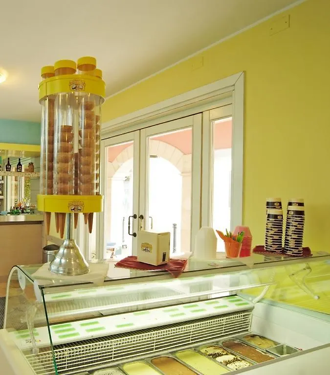 Hotel Del Corso Pula 4*,  Italia