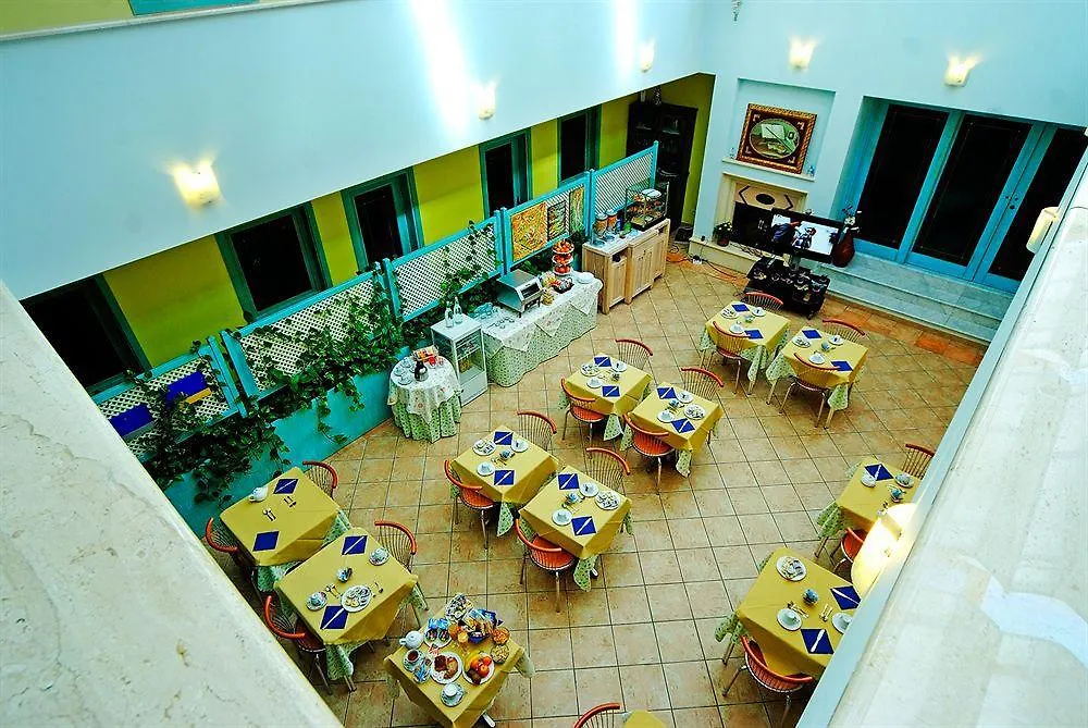 Hotel Del Corso Pula 4*,